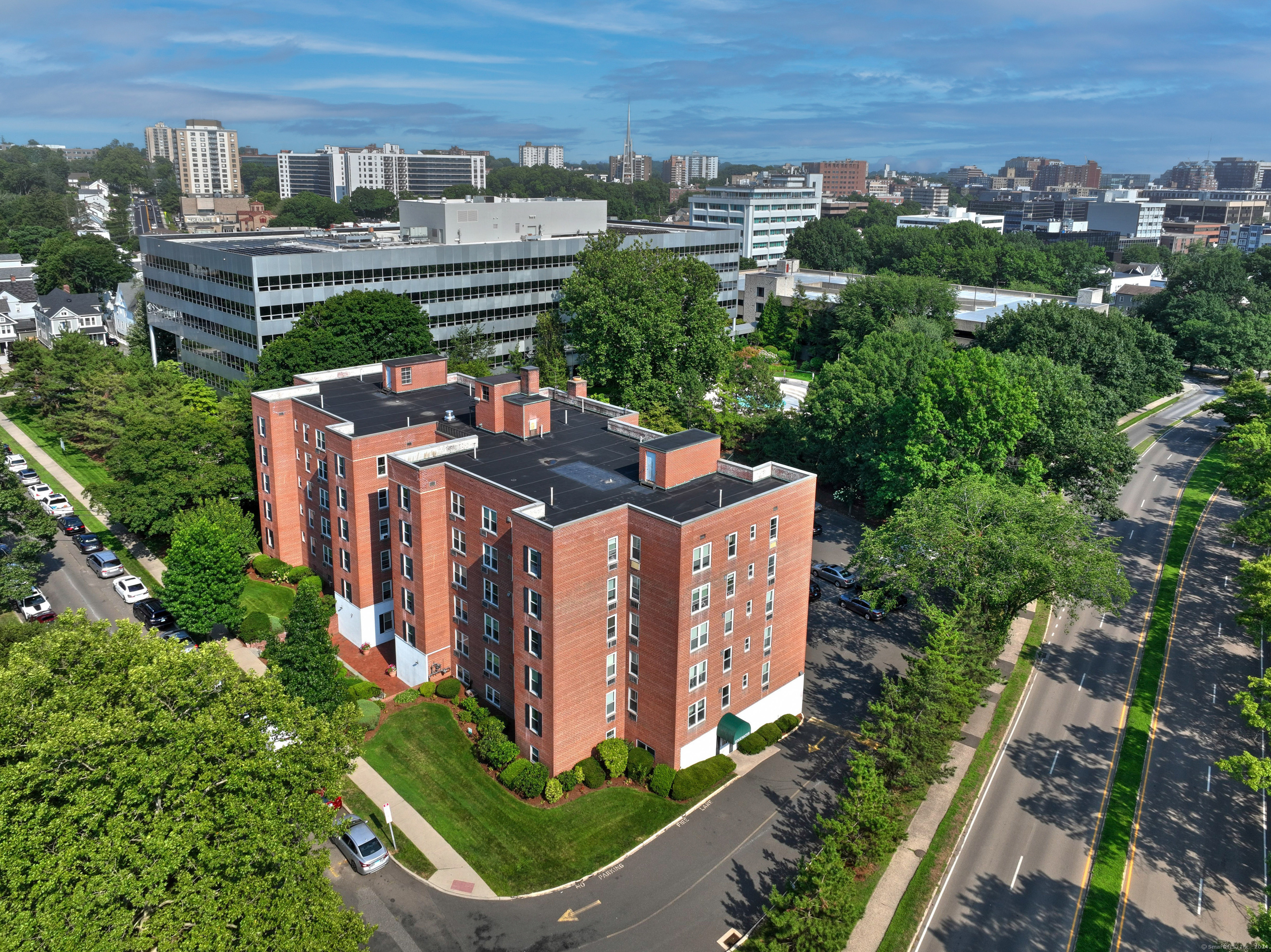 7 4th Street, Unit 5F Stamford, CT 06905 - Photo 32 of 33