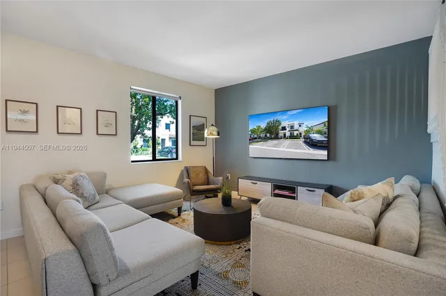 $3,200 | 20648 Northeast 7th Place, Miami, FL 33179