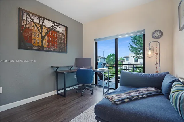 $3,200 | 20648 Northeast 7th Place, Miami, FL 33179