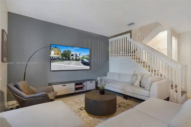 $3,200 | 20648 Northeast 7th Place, Miami, FL 33179