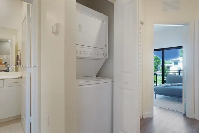 $3,200 | 20648 Northeast 7th Place, Miami, FL 33179