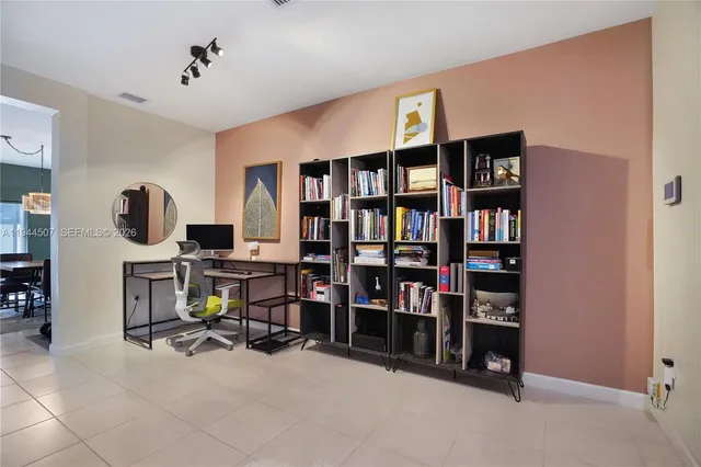 $3,200 | 20648 Northeast 7th Place, Miami, FL 33179