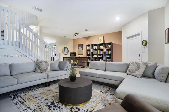 $3,200 | 20648 Northeast 7th Place, Miami, FL 33179