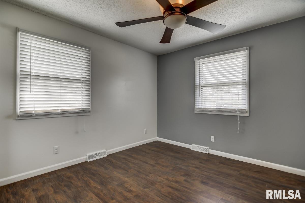 13 Ramblewood Road Chatham, IL 62629 - Photo 18 of 50 Gallery Image 18