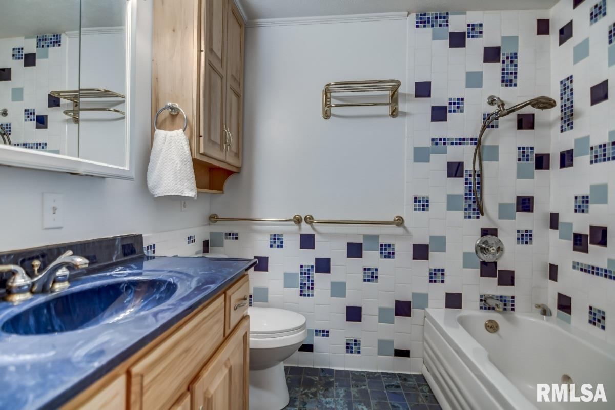 13 Ramblewood Road Chatham, IL 62629 - Photo 25 of 50 Gallery Image 25