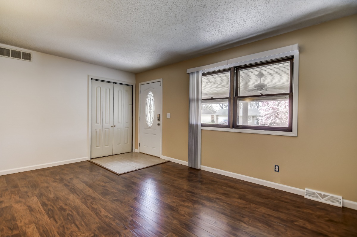 13 Ramblewood Road Chatham, IL 62629 - Photo 3 of 50 Gallery Image 3