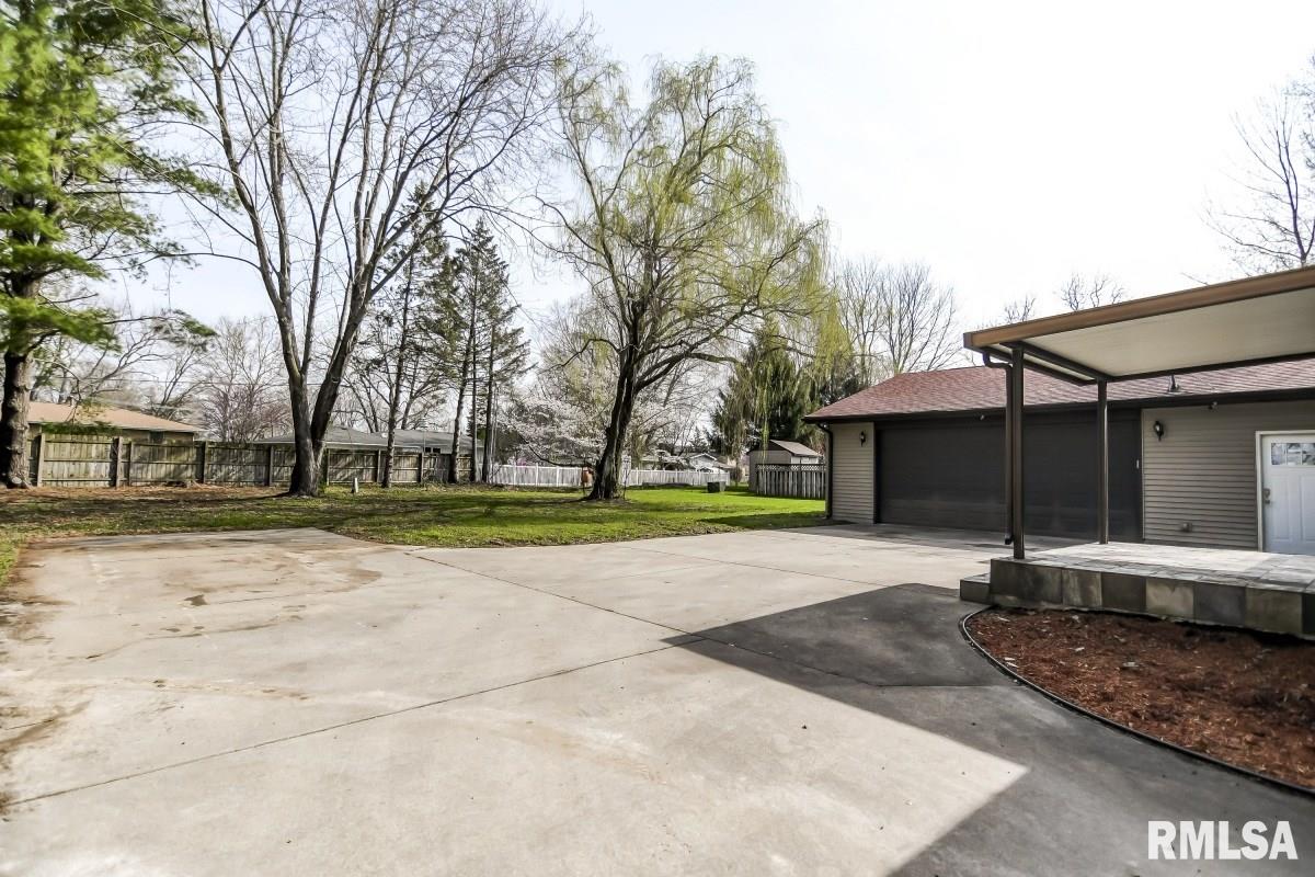 13 Ramblewood Road Chatham, IL 62629 - Photo 49 of 50 Gallery Image 49