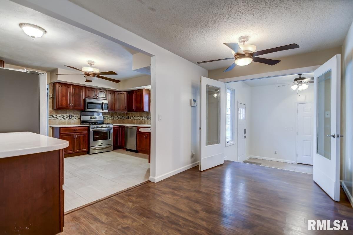 13 Ramblewood Road Chatham, IL 62629 - Photo 6 of 50 Gallery Image 6
