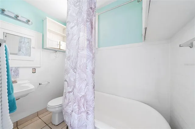 $1,650 | 708 Grove Street North, St. Petersburg, FL 33701