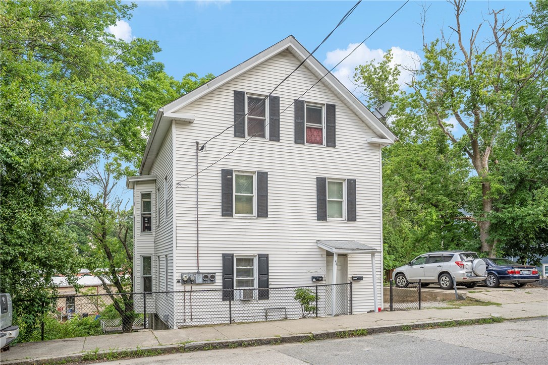 44 Oak Street Woonsocket, RI 02895 - Photo 3 of 25