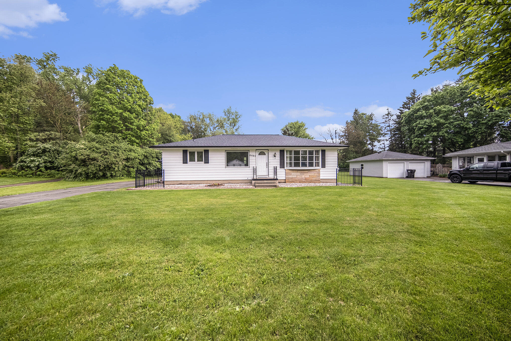 6405 King Road Spring Arbor, MI 49283 - Photo 4 of 32 sbp_60