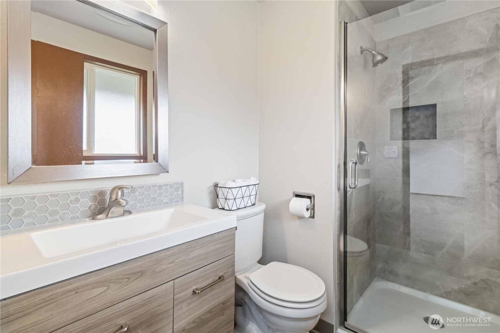 1 Independence Court Longview, WA 98632 - Photo 20 of 30 a bathroom with a sink a toilet and shower