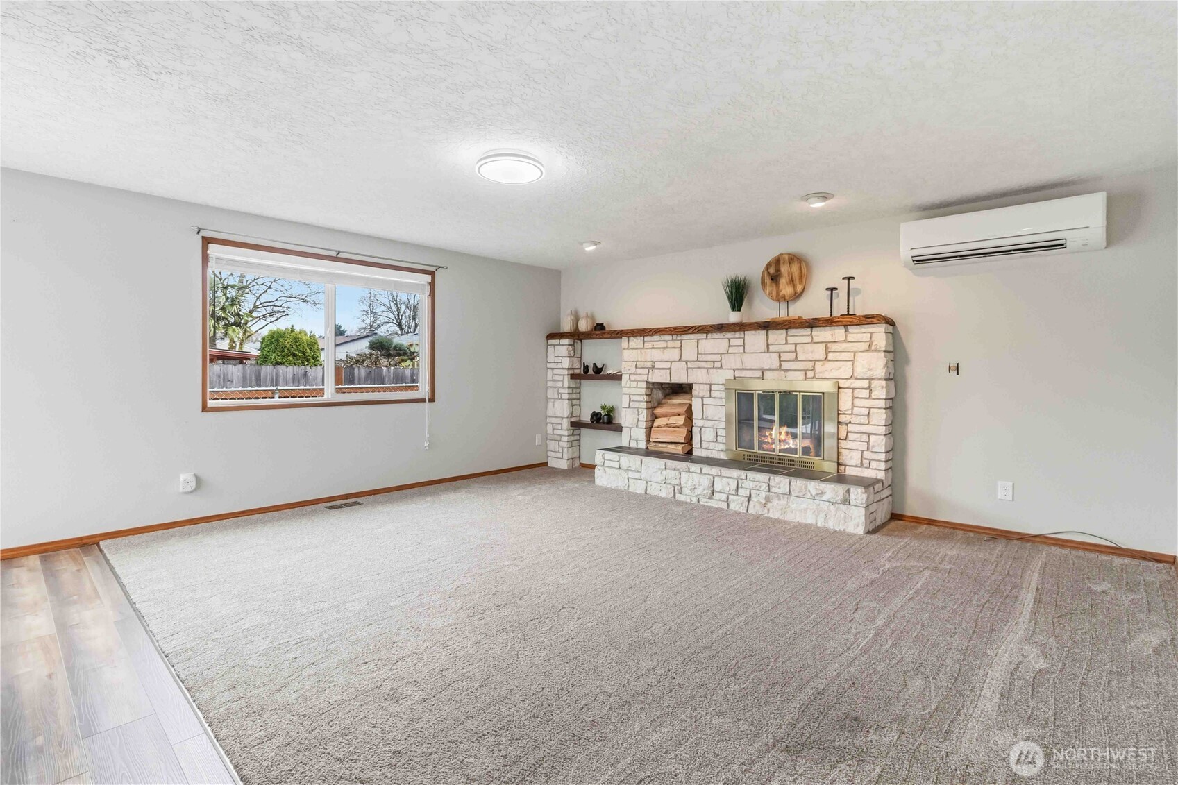 1 Independence Court Longview, WA 98632 - Photo 8 of 30 a view of an empty room with a window and workspace