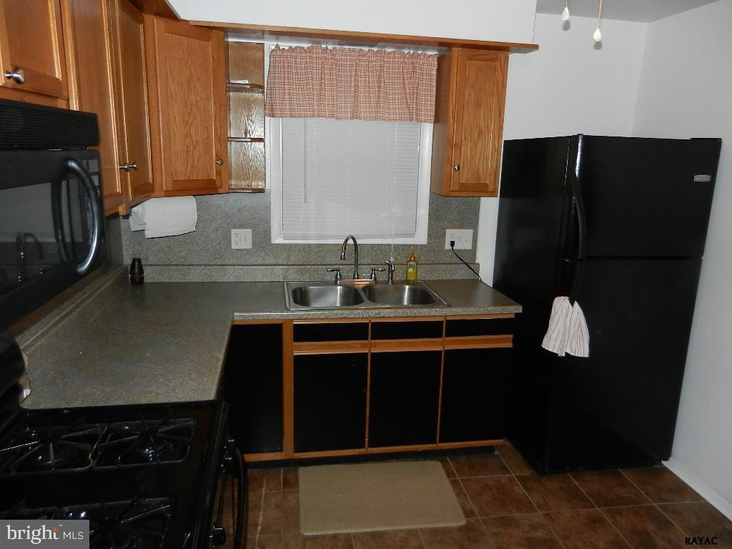 124 Forest Hills Road Red Lion, PA 17356 - Photo 16 of 31