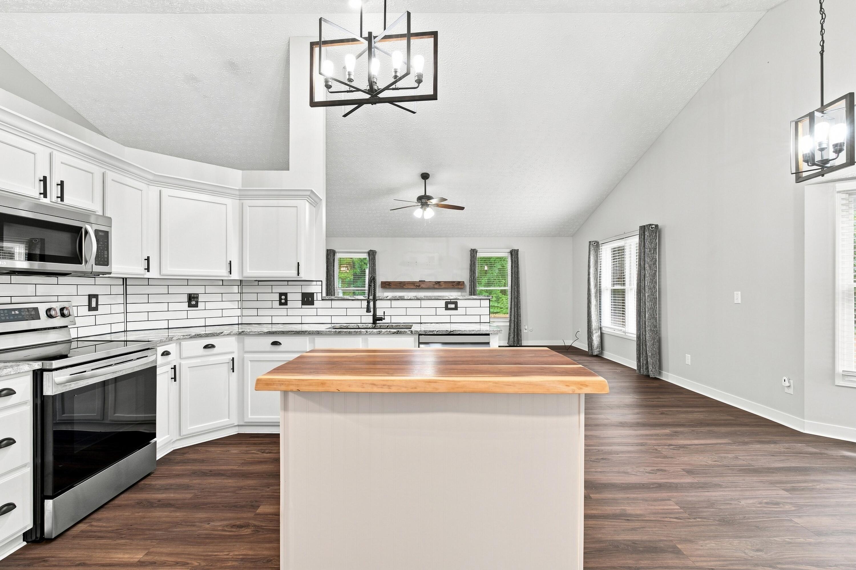 9825 Lynns Road Etna, OH 43062 - Photo 34 of 62 Kitchen