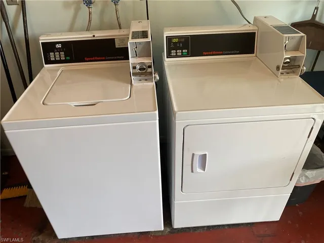 a view of a car parked in back of a building