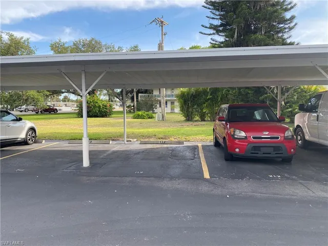 $199,800 | 357 Joel Boulevard, Unit 112, Lehigh Acres, FL 33936