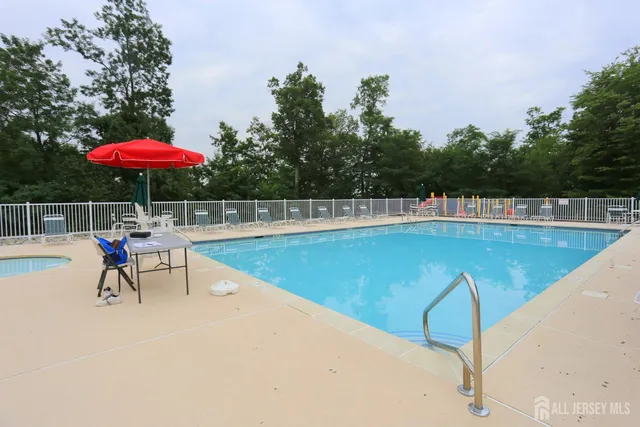 $535,000 | 3038 King Court, Green Brook, NJ 08812