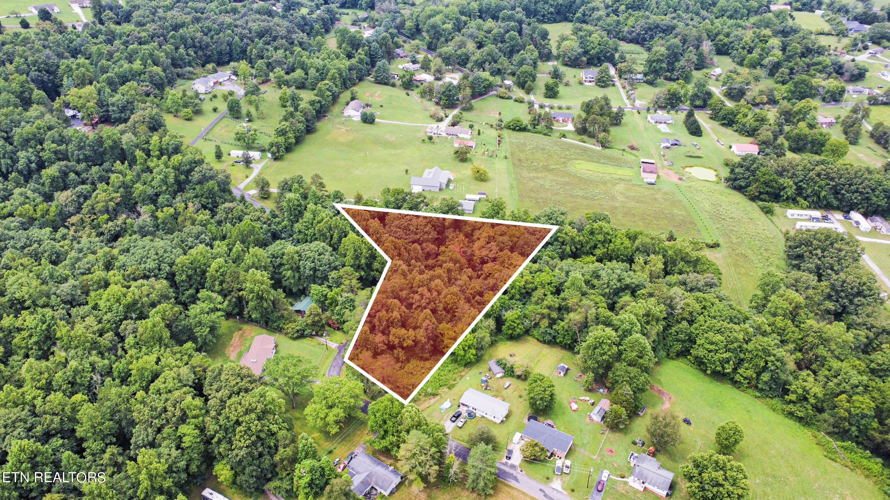Vinsant Estates Road Jacksboro, TN 37757 - Photo 3 of 11 dji_fly_20240724_122148_55_1721838365129