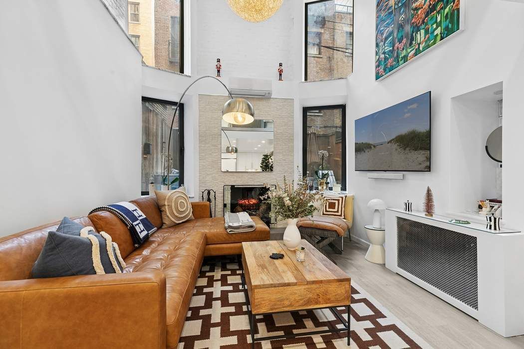 255 West 92nd Street, Unit 1B Manhattan, NY 10025 - Photo 2 of 12