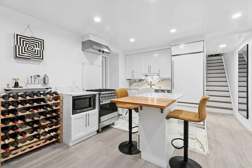 255 West 92nd Street, Unit 1B Manhattan, NY 10025 - Photo 7 of 12