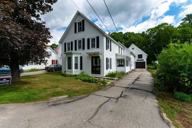 $439,900 | 43 Old Portland Road, Freedom, NH 03836