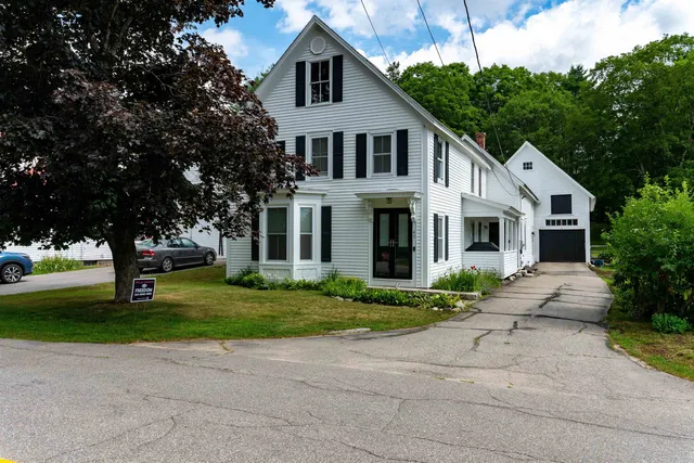 $439,900 | 43 Old Portland Road, Freedom, NH 03836