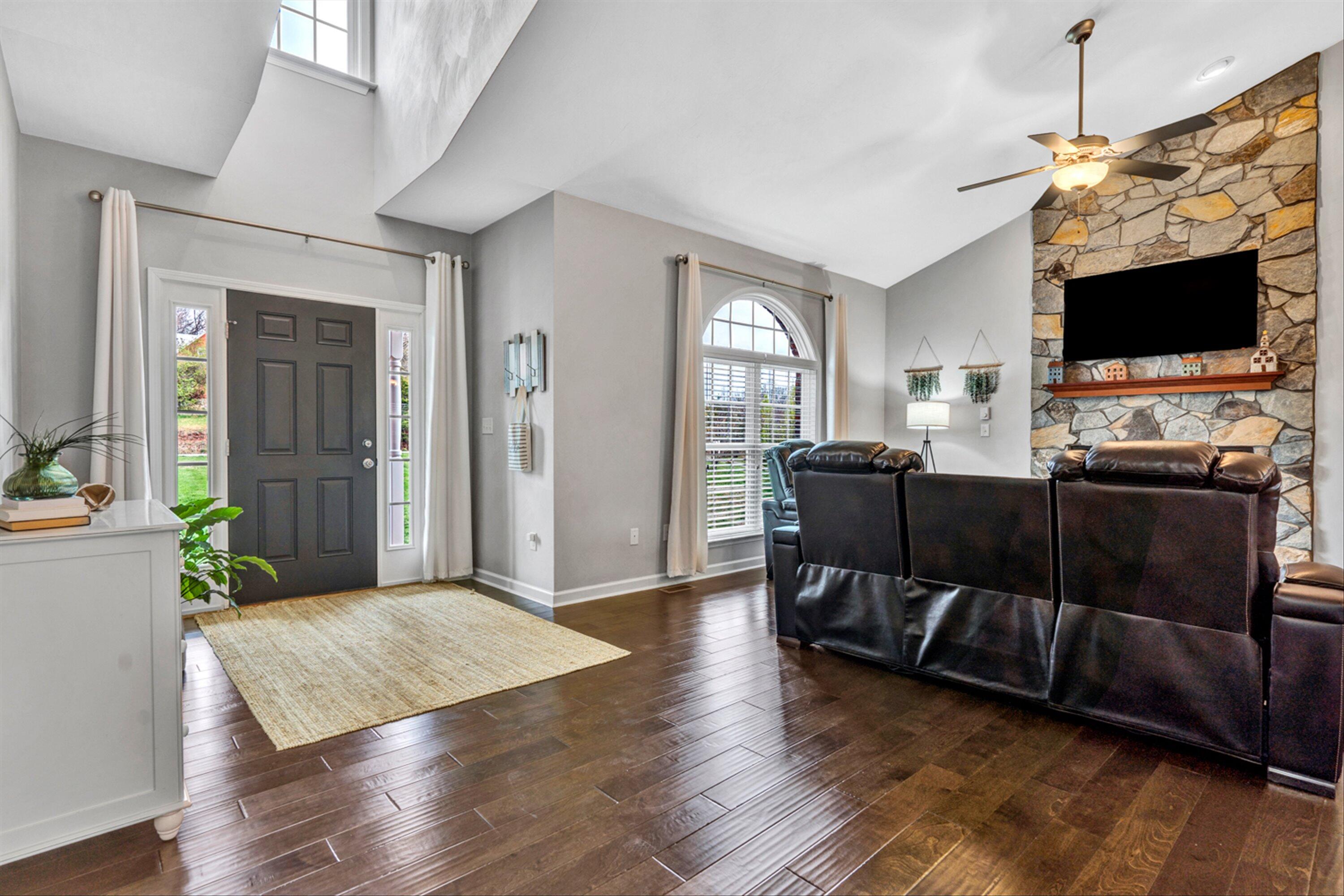 1122 Virginia Ridge Drive Hardy, VA 24101 - Photo 3 of 16 03-DSC1207