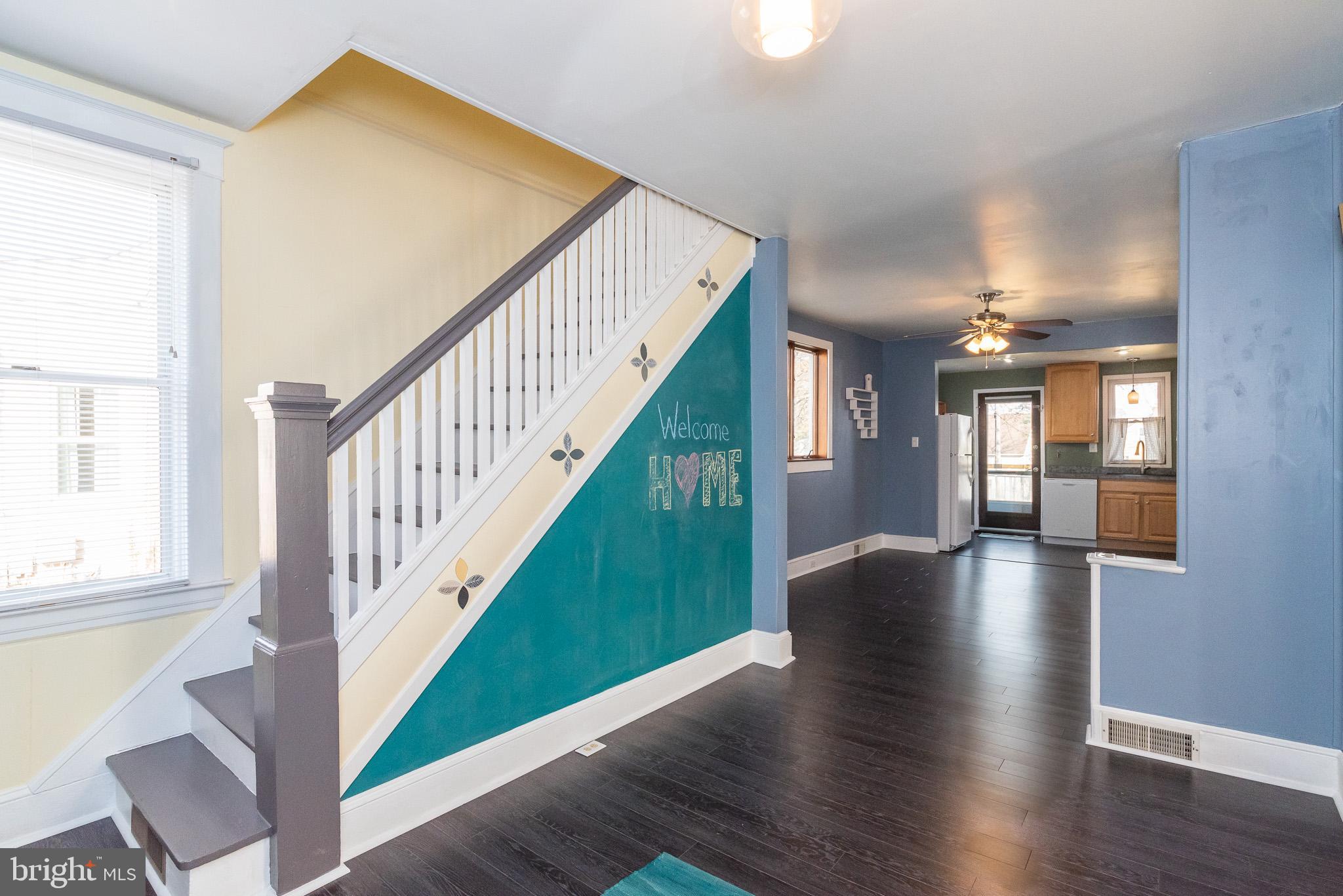 2904 Garnet Road Baltimore, MD 21234 - Photo 7 of 44 Foyer