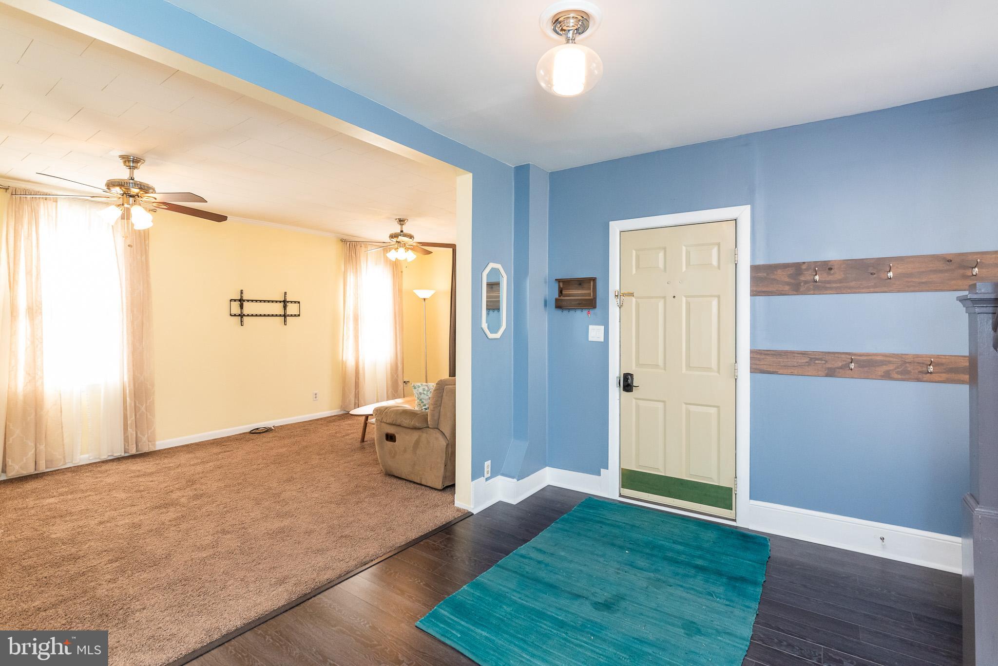 2904 Garnet Road Baltimore, MD 21234 - Photo 9 of 44 Foyer