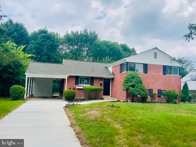 5907 Camberly Avenue Springfield, VA 22150 - Photo 3 of 37