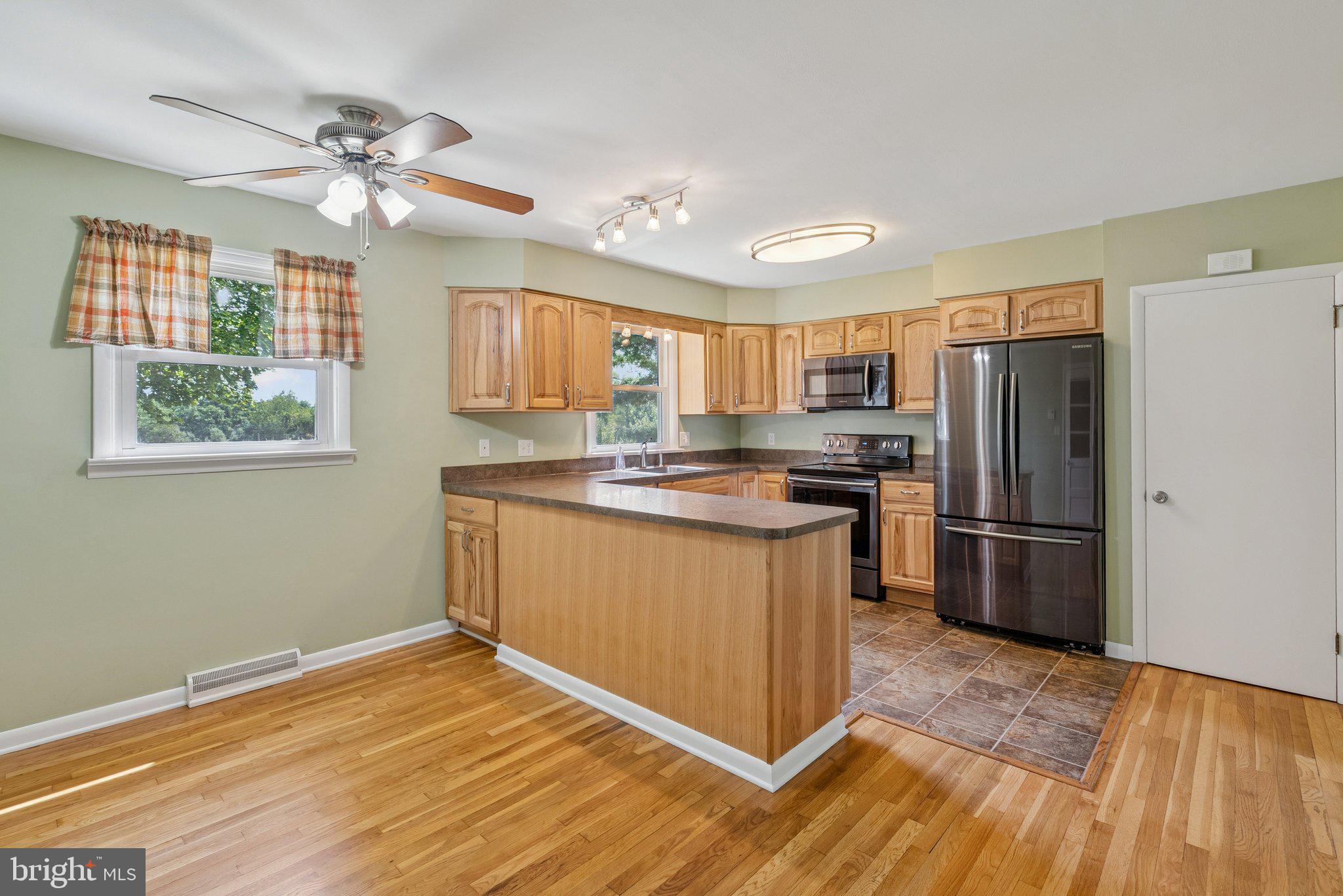 11727 Walnut Point Road Hagerstown, MD 21740 - Photo 9 of 30 Kitchen walking in from breezeway