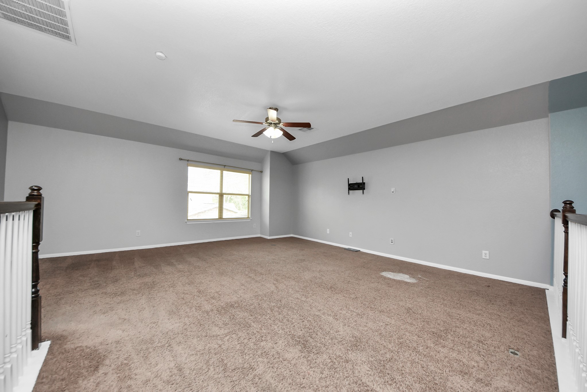 33227 Greenfield Forest Drive Spring, TX 77382 - Photo 28 of 50 a view of an empty room with a window