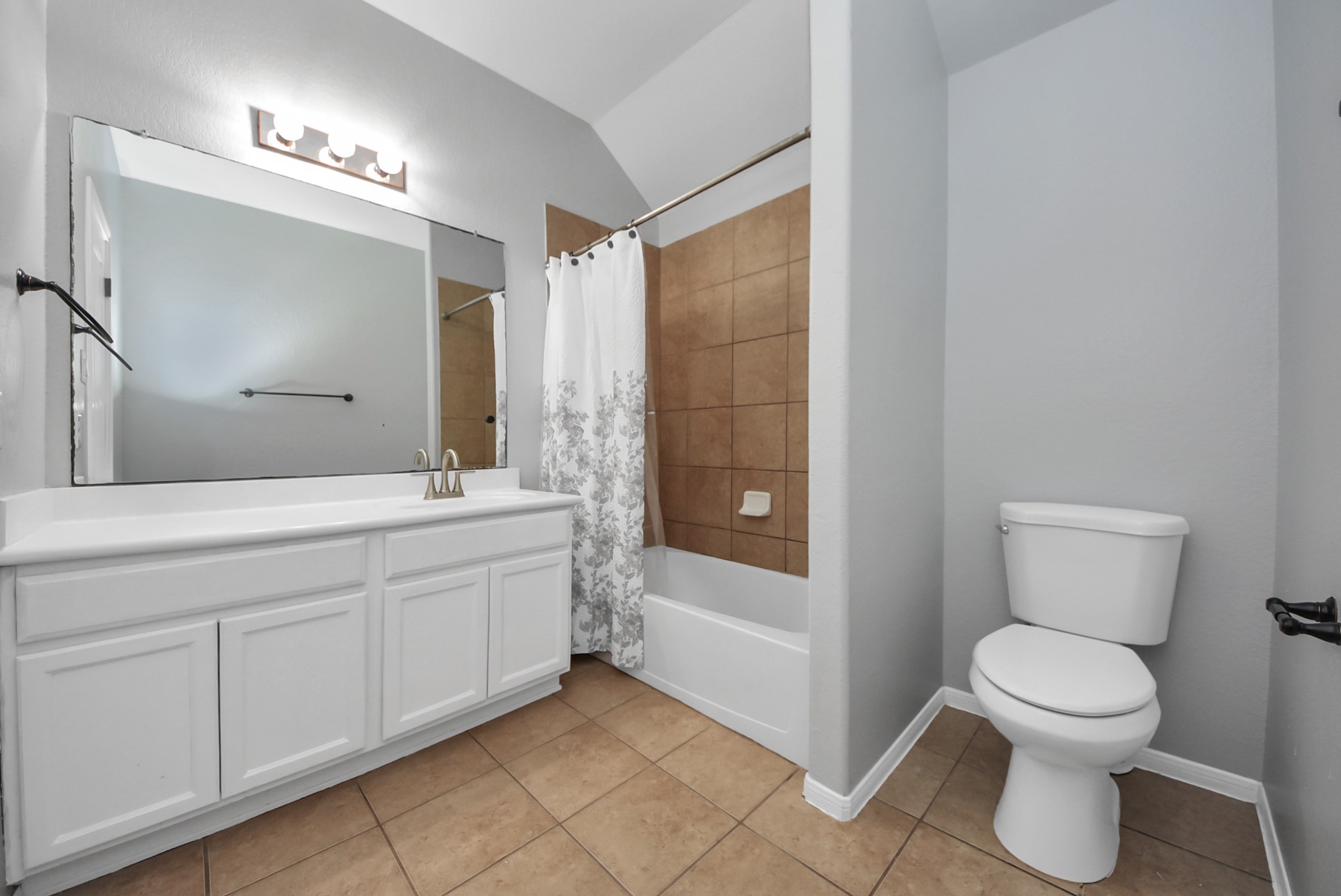 33227 Greenfield Forest Drive Spring, TX 77382 - Photo 36 of 50 a spacious bathroom with a toilet sink and shower