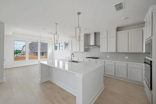 $614,450 | 129 Cloverton Crescent, Hutto, TX 78634