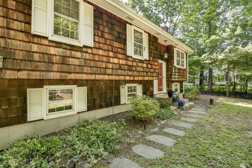 91 Shepard Road Sturbridge, MA 01566 - Photo 33 of 42 Gallery Image 33