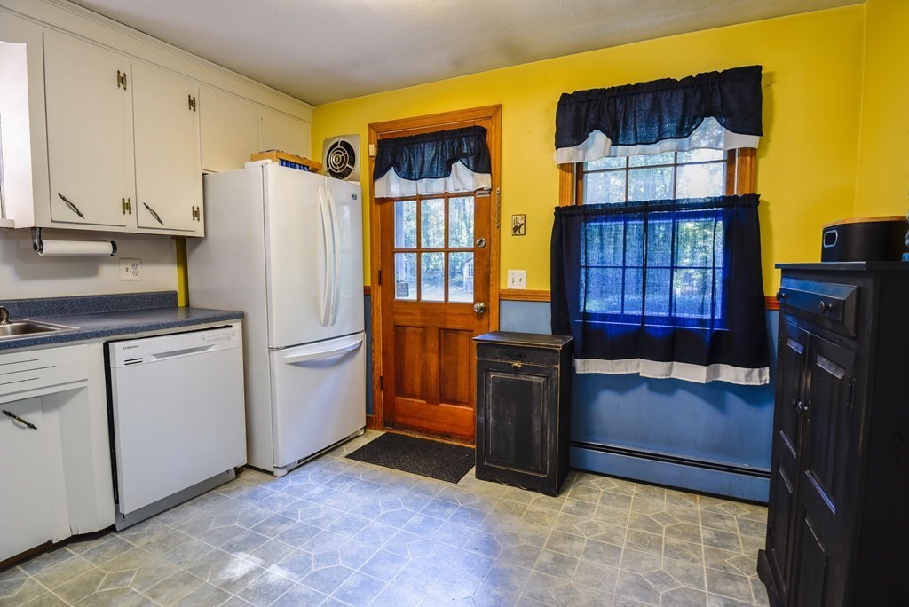 91 Shepard Road Sturbridge, MA 01566 - Photo 7 of 42 Gallery Image 7