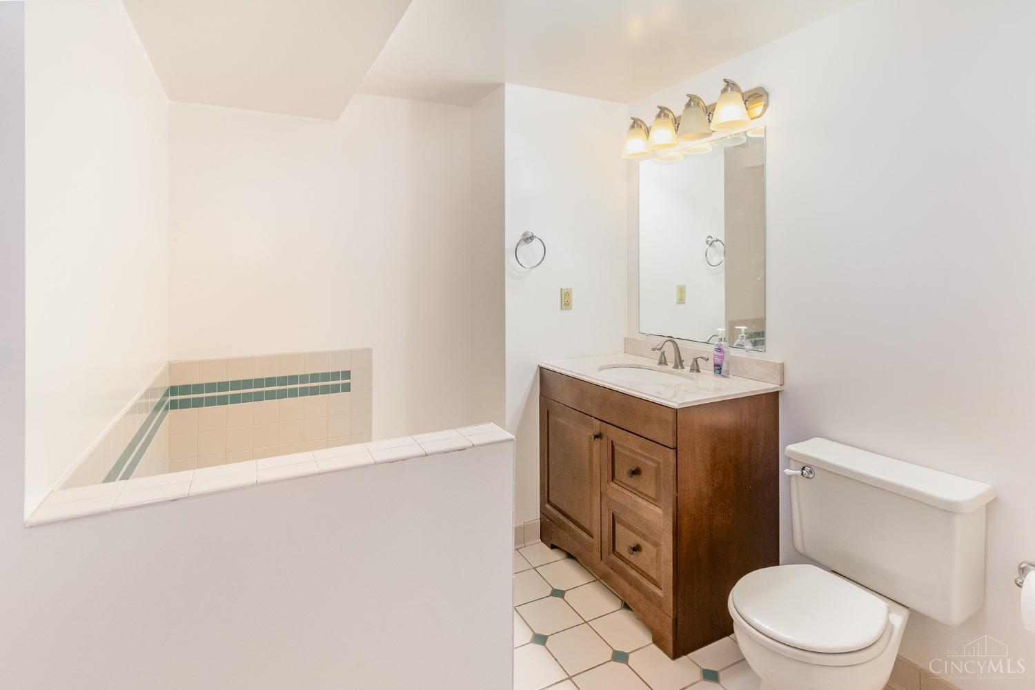 4130 Poole Road Cincinnati, OH 45251 - Photo 21 of 25 Gallery Image 21
