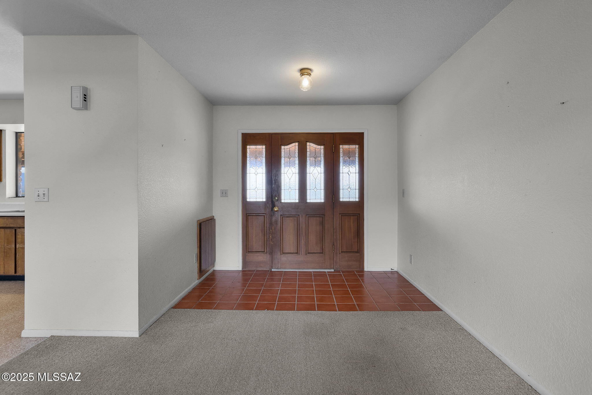 108 Stoddard Way Nogales, AZ 85621 - Photo 2 of 38