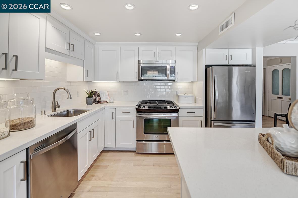 2000 Golden Rain Road, Unit 4 Walnut Creek, CA 94595 - Photo 12 of 51