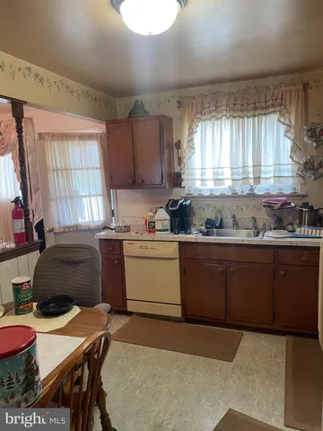 $315,000 | 185 Ward Lane, Williamstown, NJ 08094