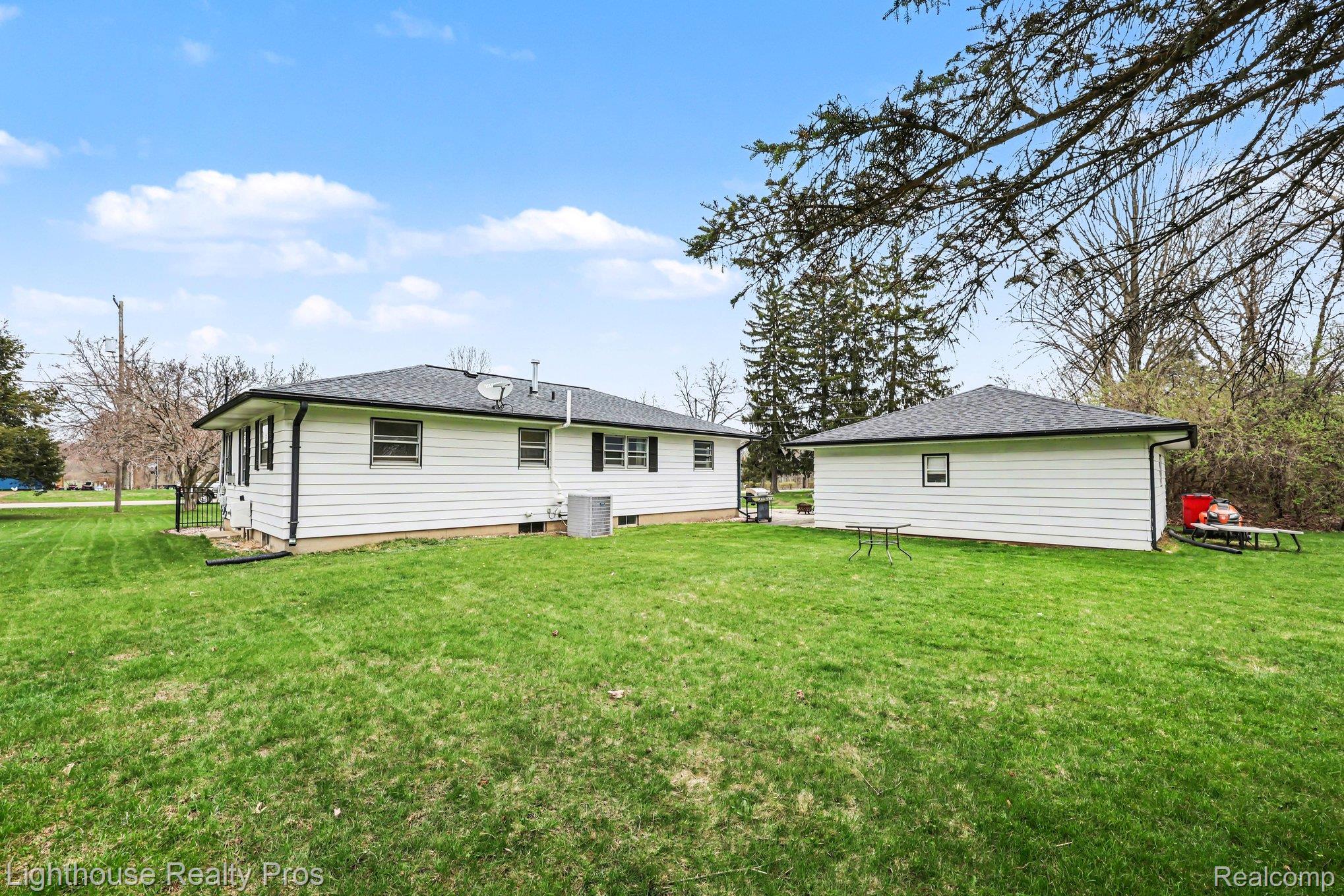 6405 King Road Spring Arbor, MI 49283 - Photo 34 of 38 034_file_6678.jpg