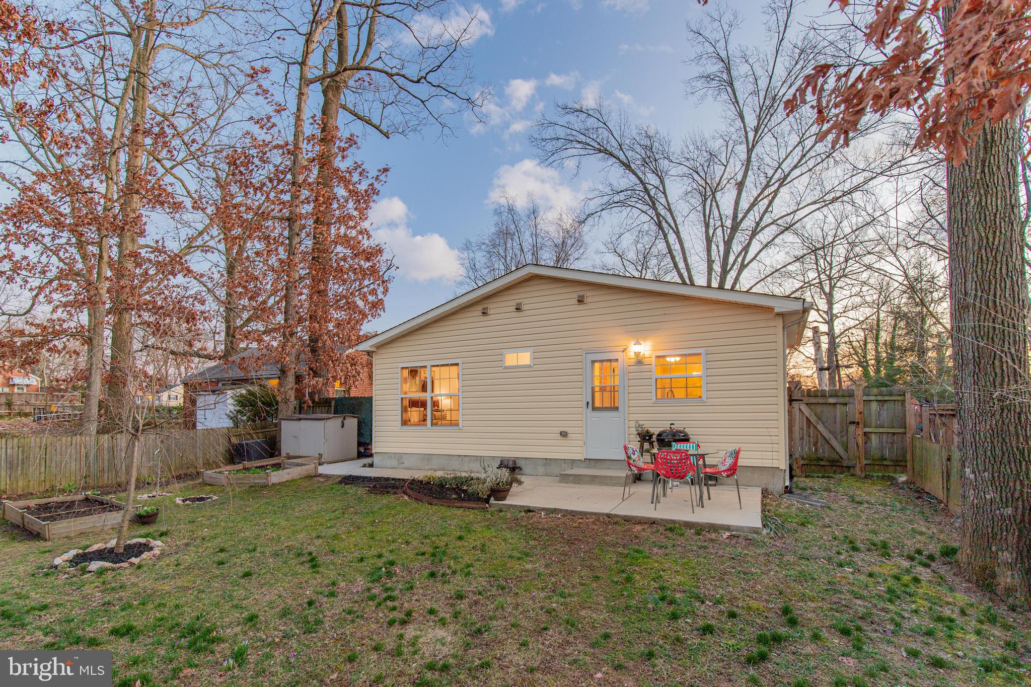 2927 Weisman Road Silver Spring, MD 20902 - Photo 2 of 26