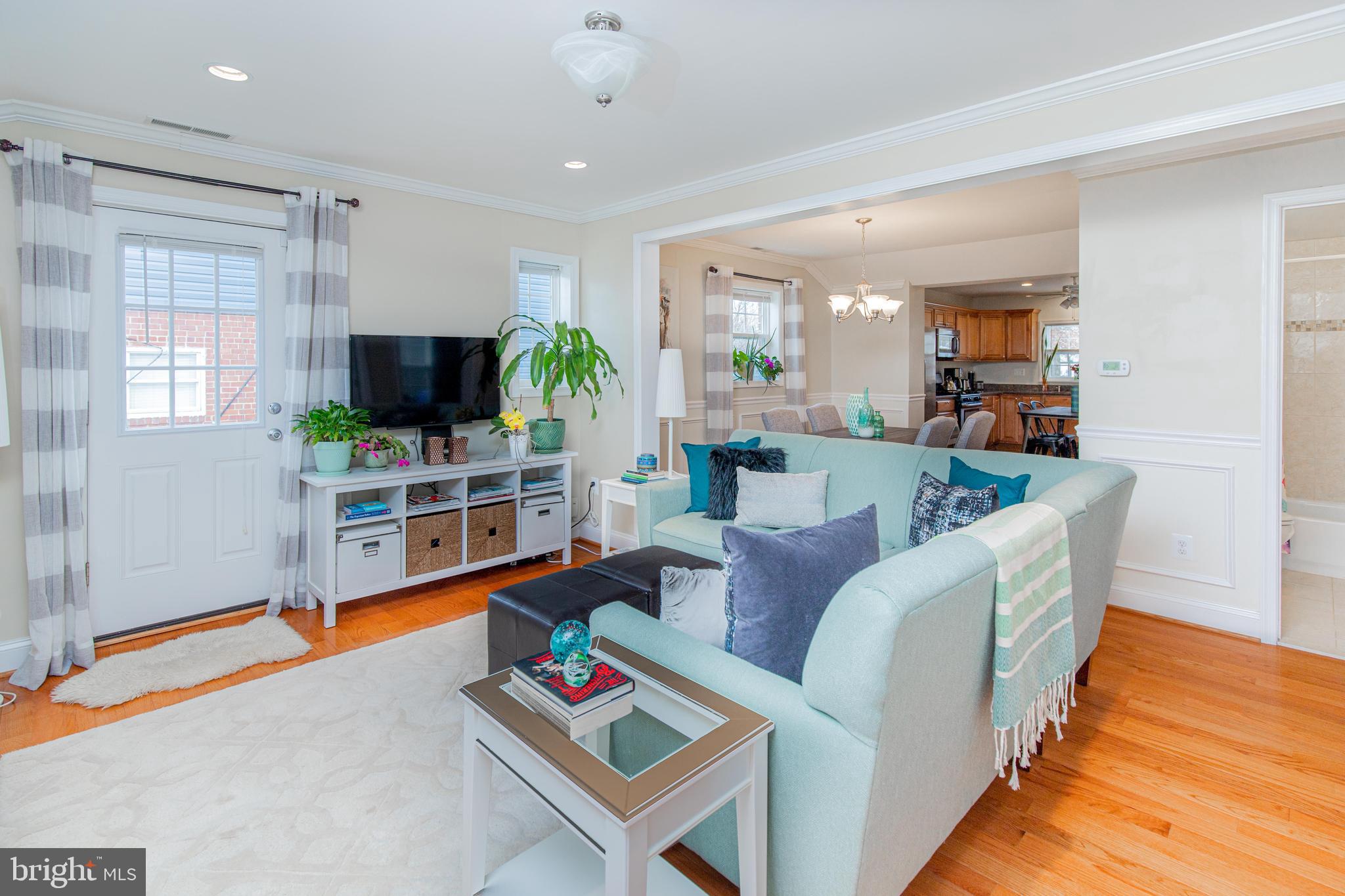 2927 Weisman Road Silver Spring, MD 20902 - Photo 5 of 26