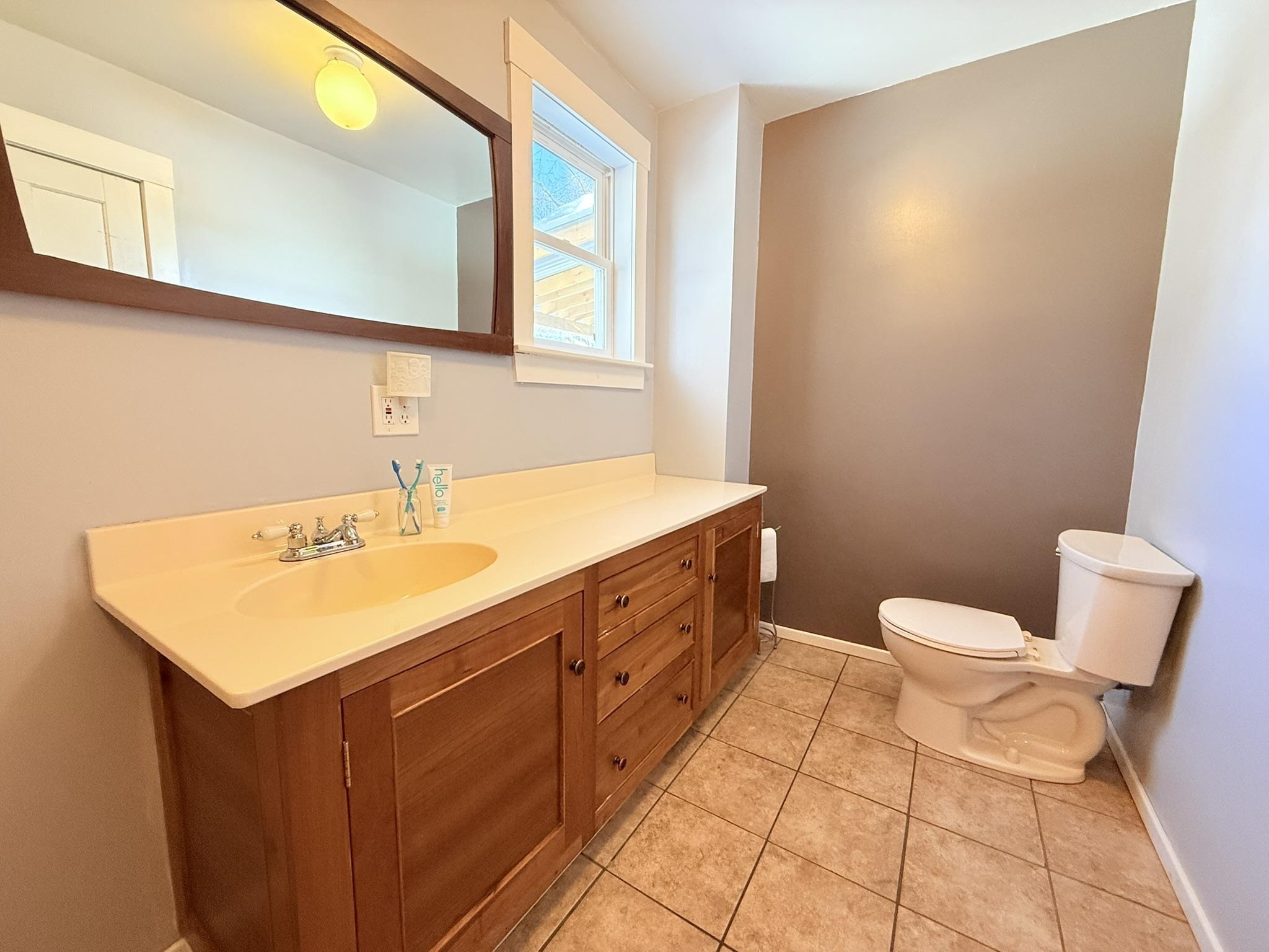 31 Myrtle Street Springfield, VT 05156 - Photo 8 of 23