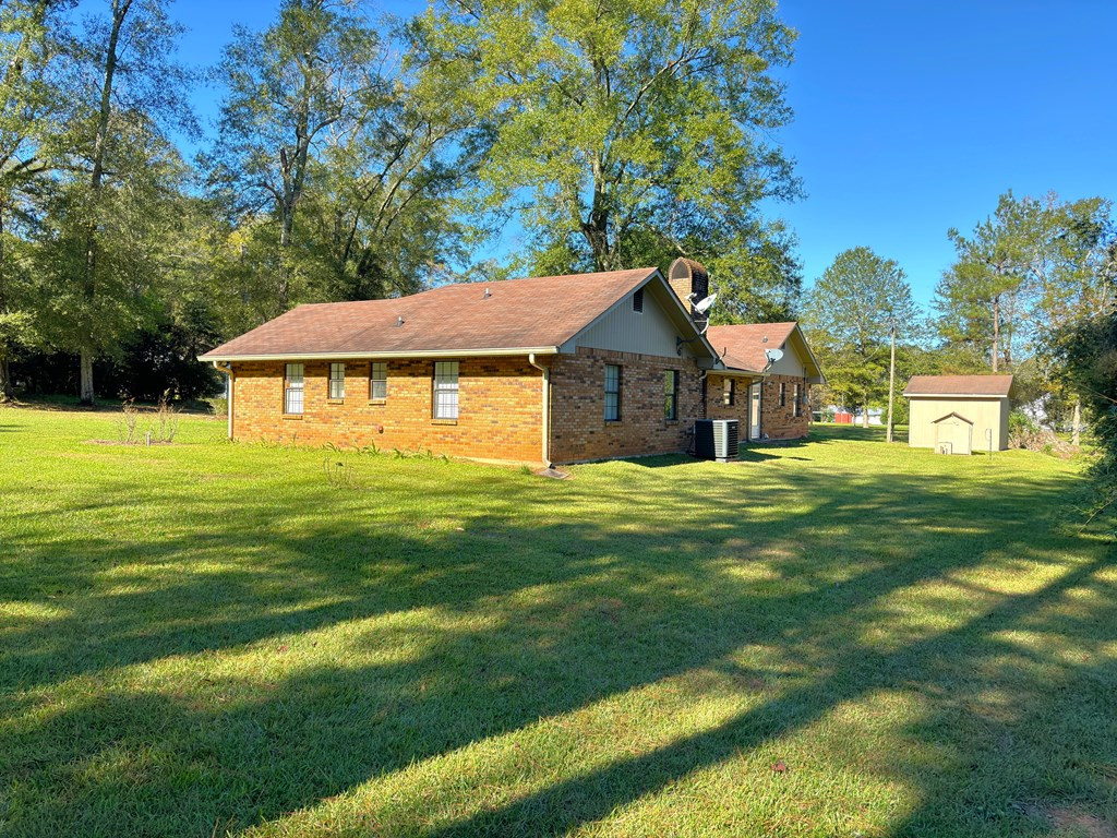 1002 Tennessee Street McComb, MS 39648 - Photo 5 of 29 Photo 5