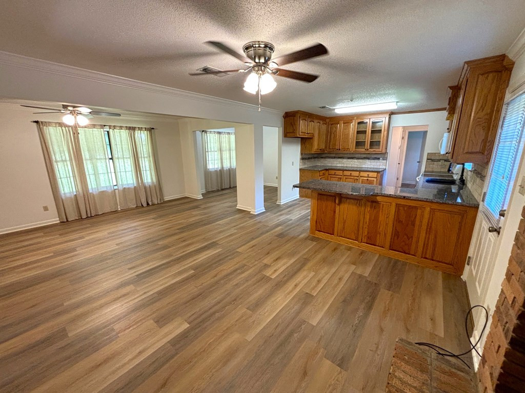 1002 Tennessee Street McComb, MS 39648 - Photo 10 of 29 Photo 10