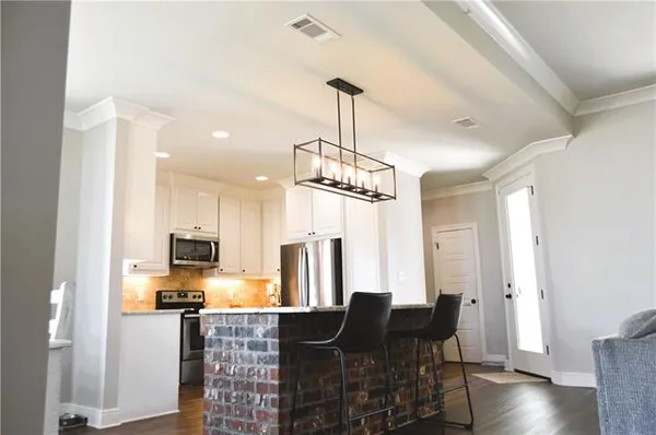 $369,900 | 517 Feliciana Drive, Pineville, LA 71360