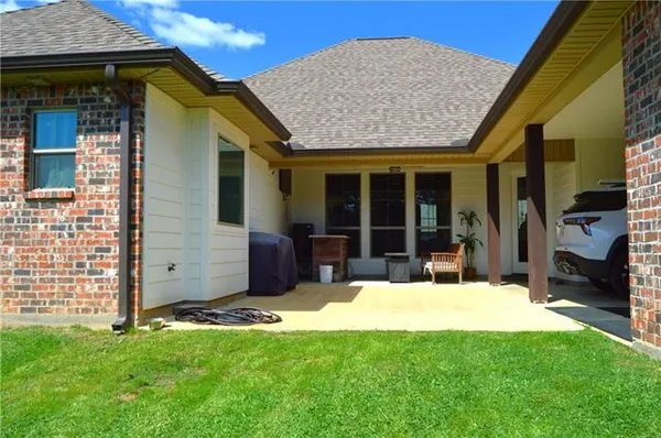 $369,900 | 517 Feliciana Drive, Pineville, LA 71360