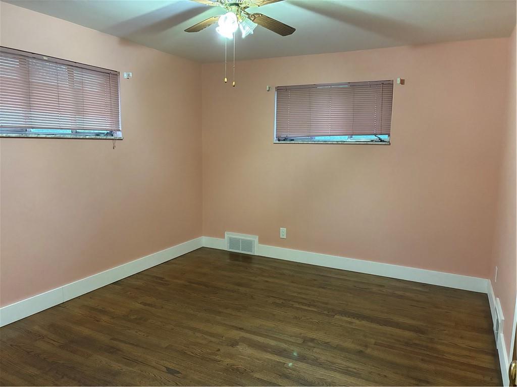 628 Marple Avenue Canonsburg, PA 15317 - Photo 22 of 30 Bedroom 3